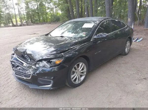 1G1ZE5ST4HF123105 2017 CHEVROLET MALIBU - Image 2