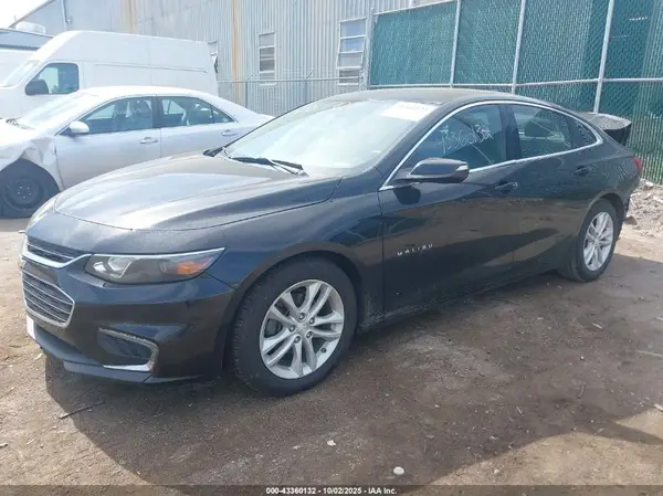 1G1ZE5ST4HF124769 2017 CHEVROLET MALIBU - Image 2