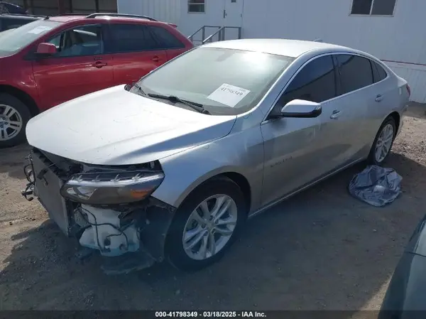 1G1ZE5ST4HF131981 2017 CHEVROLET MALIBU - Image 2