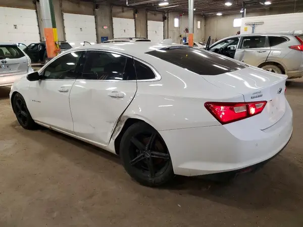 1G1ZE5ST4HF132631 2017 CHEVROLET MALIBU - Image 2