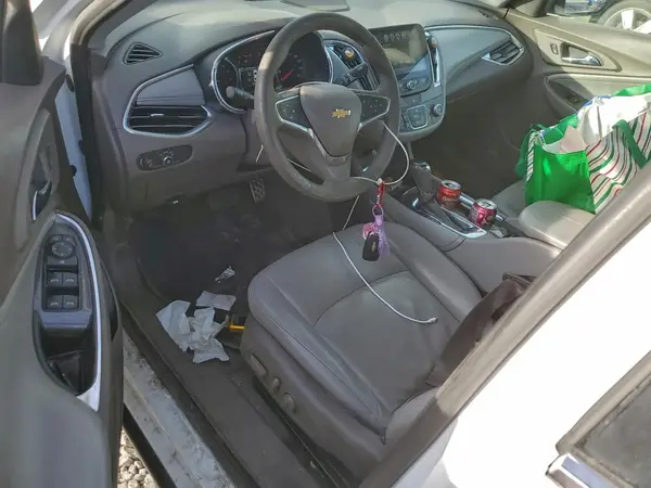 1G1ZE5ST4HF137022 2017 CHEVROLET MALIBU - Image 8