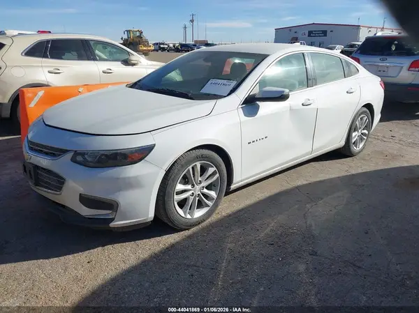 1G1ZE5ST4HF139403 2017 CHEVROLET MALIBU - Image 2
