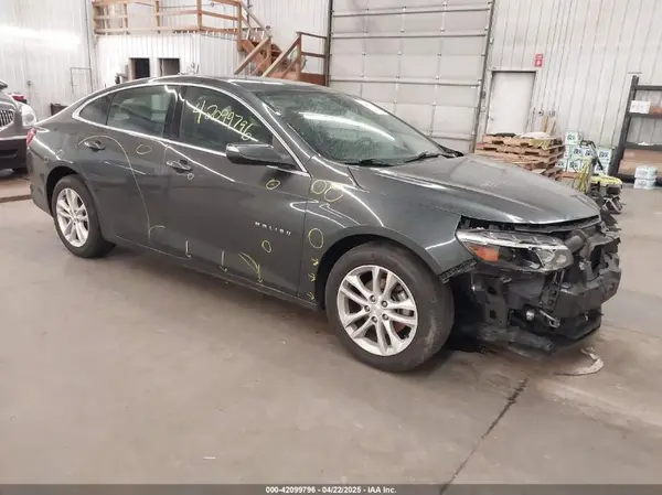 1G1ZE5ST4HF139756 2017 CHEVROLET MALIBU - Image 1