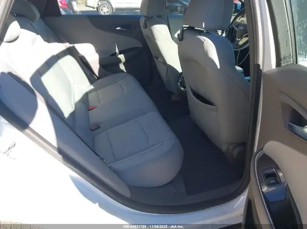 1G1ZE5ST4HF141863 2017 CHEVROLET MALIBU - Image 8