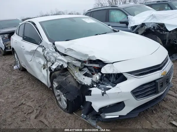 1G1ZE5ST4HF142835 2017 CHEVROLET MALIBU - Image 1
