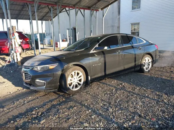 1G1ZE5ST4HF150241 2017 CHEVROLET MALIBU - Image 2