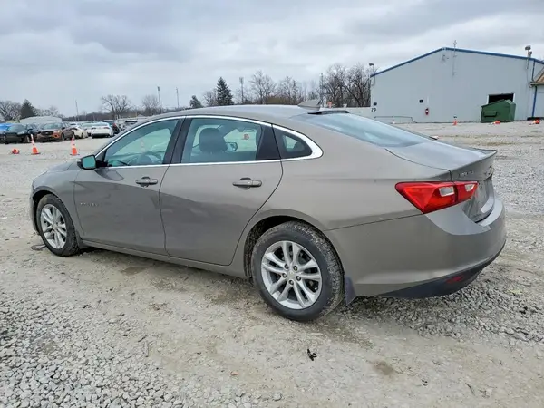 1G1ZE5ST4HF165015 2017 CHEVROLET MALIBU - Image 2