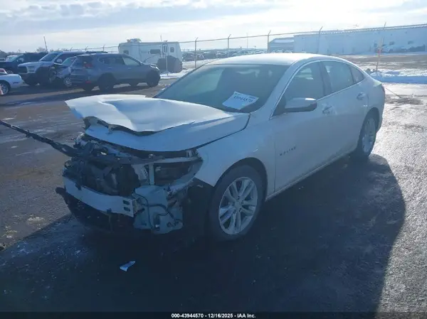 1G1ZE5ST4HF169789 2017 CHEVROLET MALIBU - Image 2
