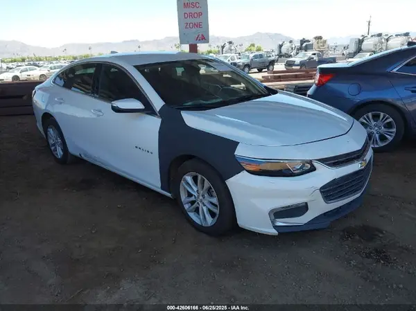 1G1ZE5ST4HF174068 2017 CHEVROLET MALIBU - Image 1