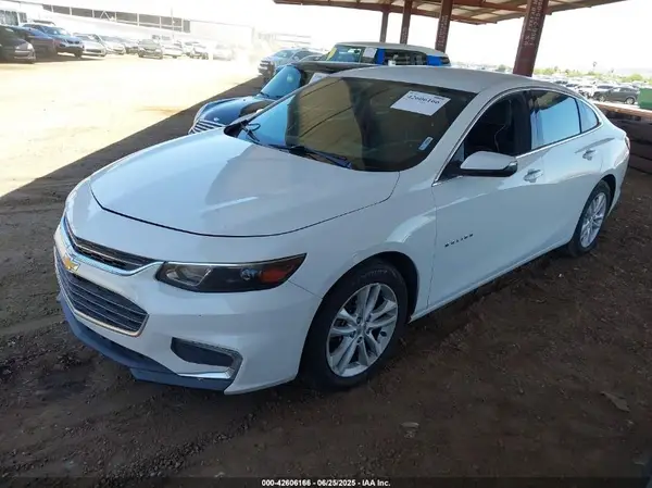 1G1ZE5ST4HF174068 2017 CHEVROLET MALIBU - Image 2