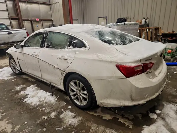 1G1ZE5ST4HF174085 2017 CHEVROLET MALIBU - Image 2