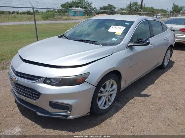 1G1ZE5ST4HF175026 2017 CHEVROLET MALIBU - Image 2