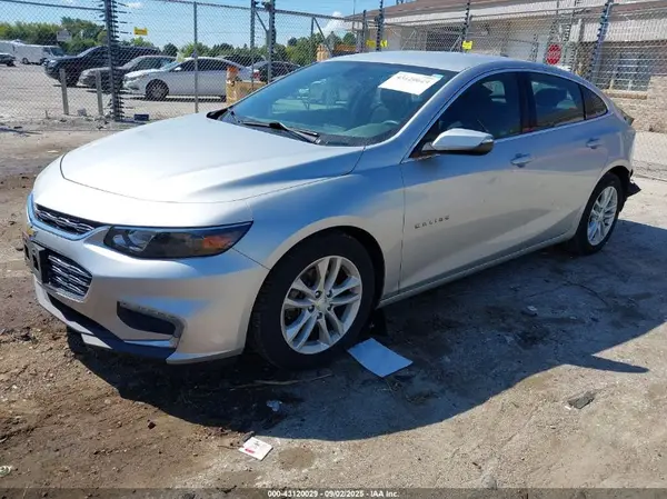 1G1ZE5ST4HF176452 2017 CHEVROLET MALIBU - Image 2