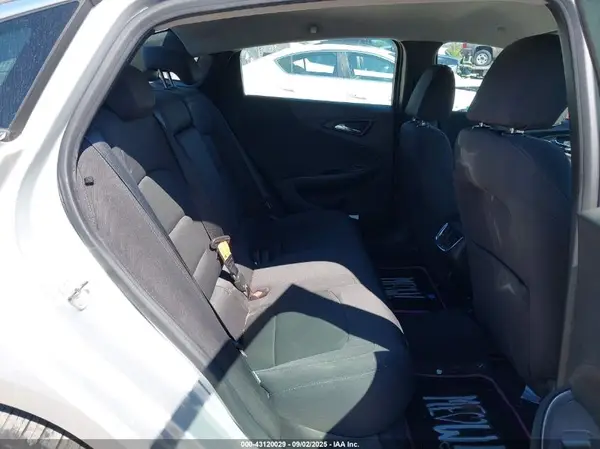 1G1ZE5ST4HF176452 2017 CHEVROLET MALIBU - Image 8