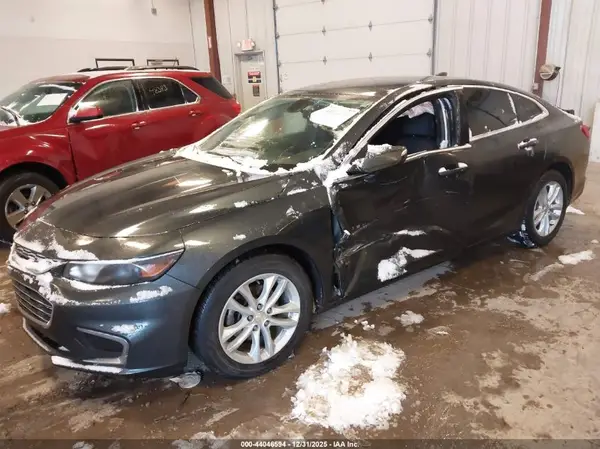 1G1ZE5ST4HF177312 2017 CHEVROLET MALIBU - Image 2