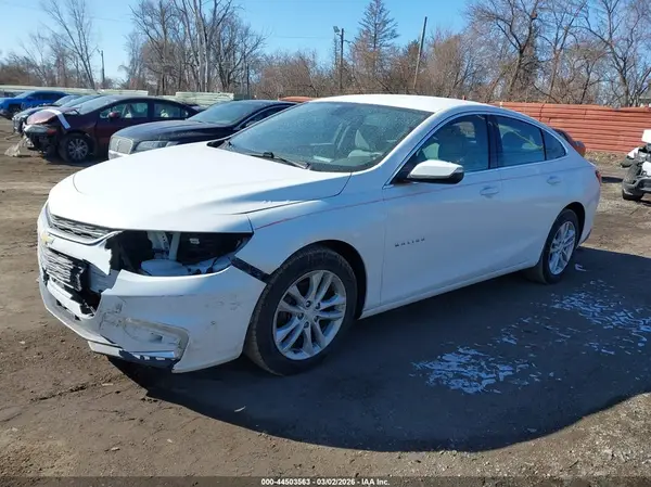 1G1ZE5ST4HF179397 2017 CHEVROLET MALIBU - Image 2