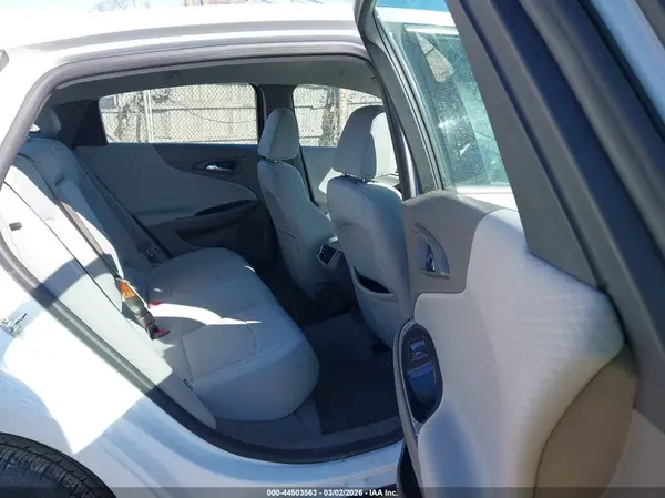 1G1ZE5ST4HF179397 2017 CHEVROLET MALIBU - Image 8