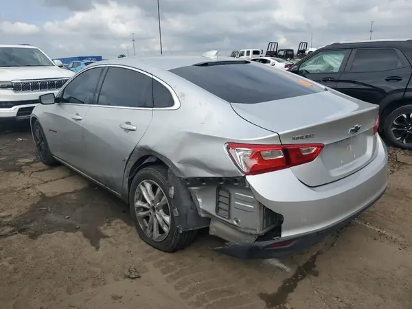 1G1ZE5ST4HF180131 2017 CHEVROLET MALIBU - Image 2