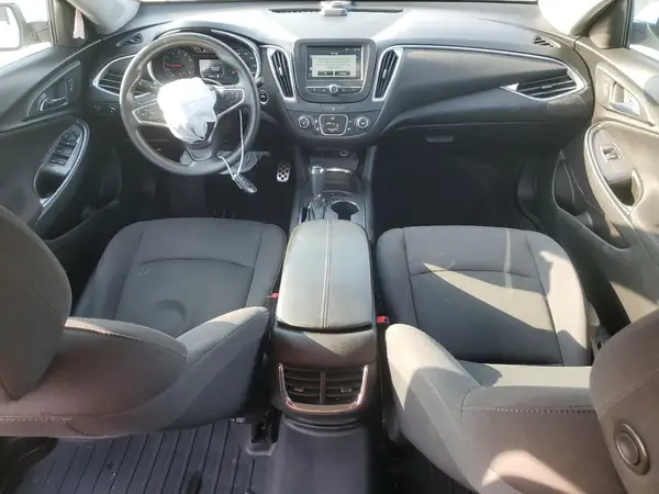 1G1ZE5ST4HF180453 2017 CHEVROLET MALIBU - Image 8