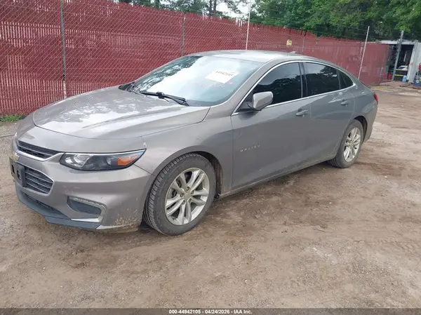 1G1ZE5ST4HF187113 2017 CHEVROLET MALIBU - Image 2