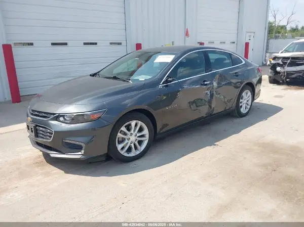 1G1ZE5ST4HF191520 2017 CHEVROLET MALIBU - Image 2