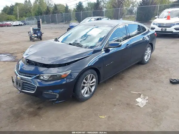 1G1ZE5ST4HF192098 2017 CHEVROLET MALIBU - Image 2