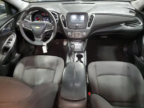 1G1ZE5ST4HF195390 2017 CHEVROLET MALIBU - Image 8