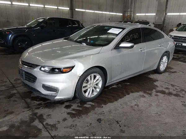 1G1ZE5ST4HF200815 2017 CHEVROLET MALIBU - Image 2