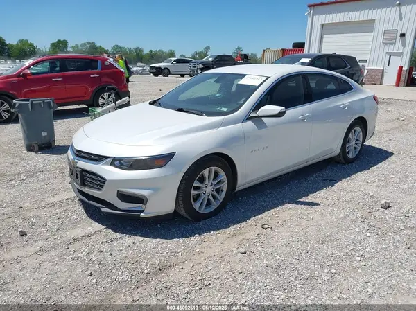 1G1ZE5ST4HF206842 2017 CHEVROLET MALIBU - Image 2