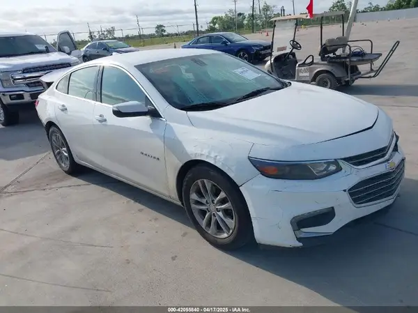 1G1ZE5ST4HF207375 2017 CHEVROLET MALIBU - Image 1