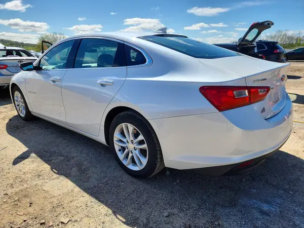 1G1ZE5ST4HF208865 2017 CHEVROLET MALIBU - Image 2
