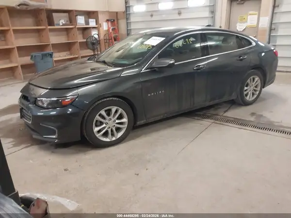 1G1ZE5ST4HF211958 2017 CHEVROLET MALIBU - Image 2