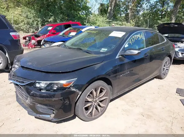 1G1ZE5ST4HF215332 2017 CHEVROLET MALIBU - Image 2