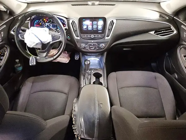 1G1ZE5ST4HF233202 2017 CHEVROLET MALIBU - Image 8