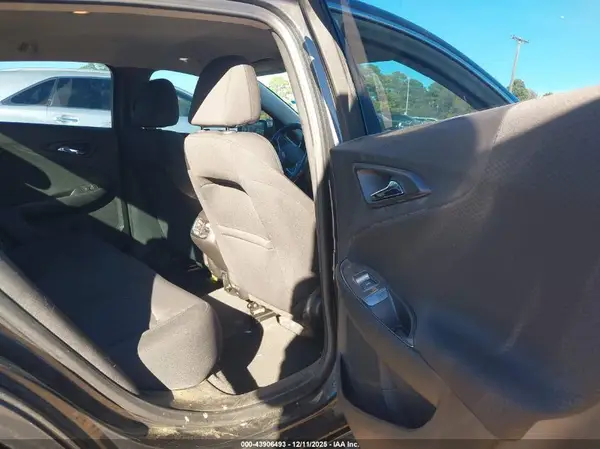 1G1ZE5ST4HF233233 2017 CHEVROLET MALIBU - Image 8