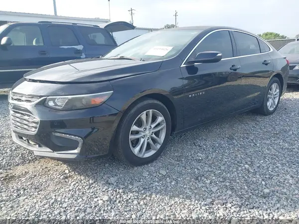1G1ZE5ST4HF233569 2017 CHEVROLET MALIBU - Image 2