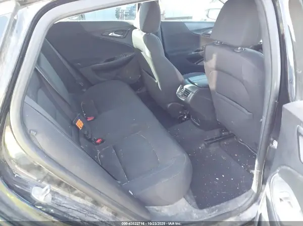 1G1ZE5ST4HF239372 2017 CHEVROLET MALIBU - Image 8