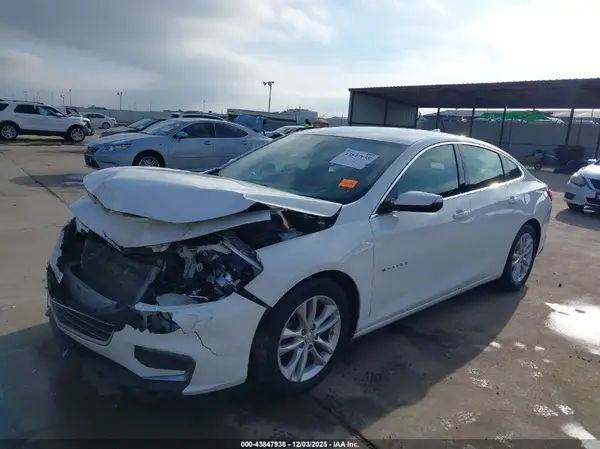 1G1ZE5ST4HF243907 2017 CHEVROLET MALIBU - Image 2