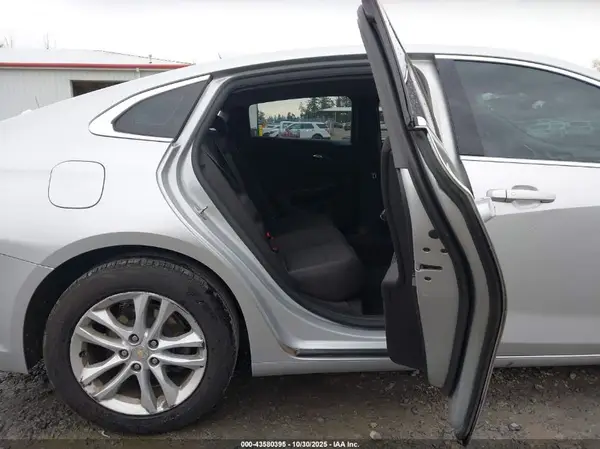 1G1ZE5ST4HF246418 2017 CHEVROLET MALIBU - Image 8