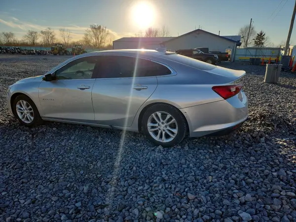 1G1ZE5ST4HF246757 2017 CHEVROLET MALIBU - Image 2