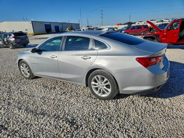 1G1ZE5ST4HF257127 2017 CHEVROLET MALIBU - Image 2
