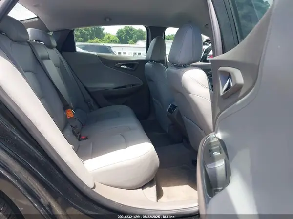 1G1ZE5ST4HF260996 2017 CHEVROLET MALIBU - Image 8