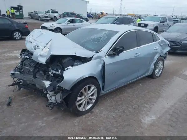 1G1ZE5ST4HF262408 2017 CHEVROLET MALIBU - Image 2