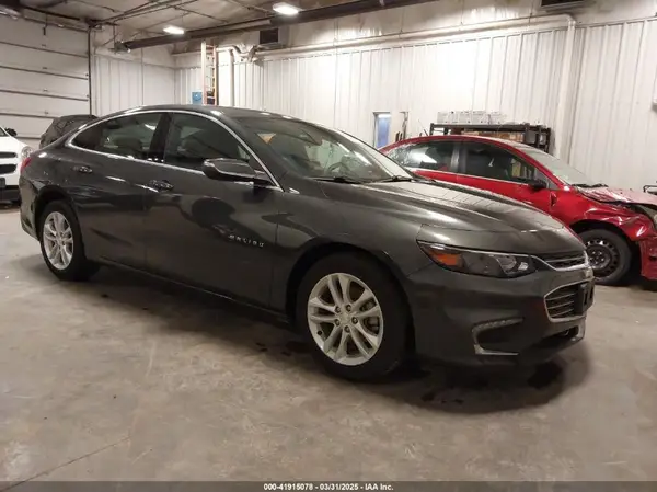 1G1ZE5ST4HF263896 2017 CHEVROLET MALIBU - Image 1