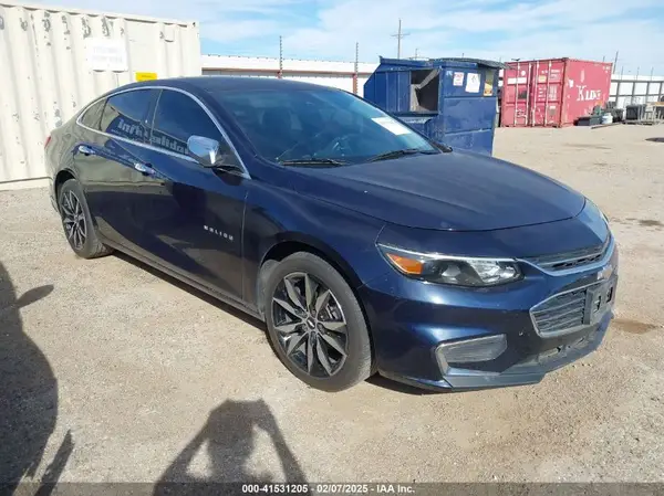 1G1ZE5ST4HF264773 2017 CHEVROLET MALIBU - Image 1