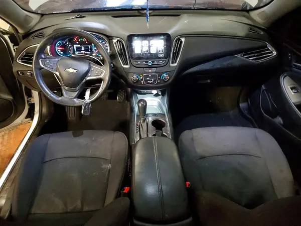 1G1ZE5ST4HF266250 2017 CHEVROLET MALIBU - Image 8