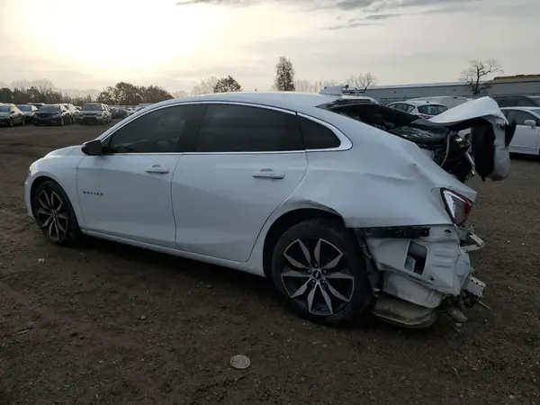 1G1ZE5ST4HF272517 2017 CHEVROLET MALIBU - Image 2