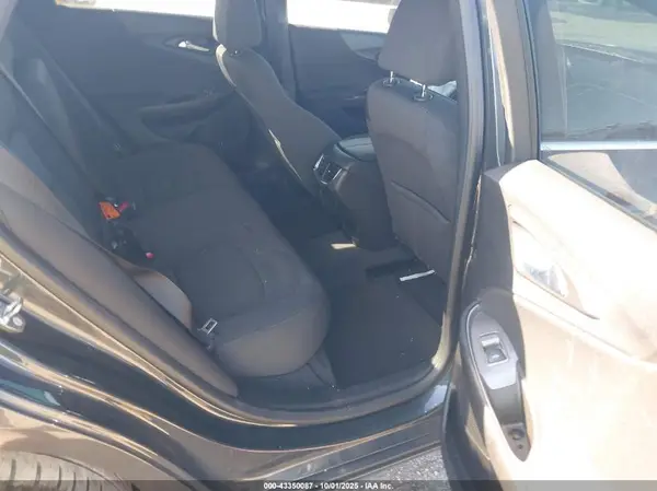 1G1ZE5ST4HF290337 2017 CHEVROLET MALIBU - Image 8