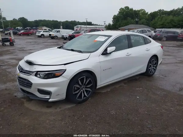 1G1ZE5ST4HF293576 2017 CHEVROLET MALIBU - Image 2
