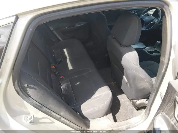 1G1ZE5ST5GF240447 2016 CHEVROLET MALIBU - Image 8